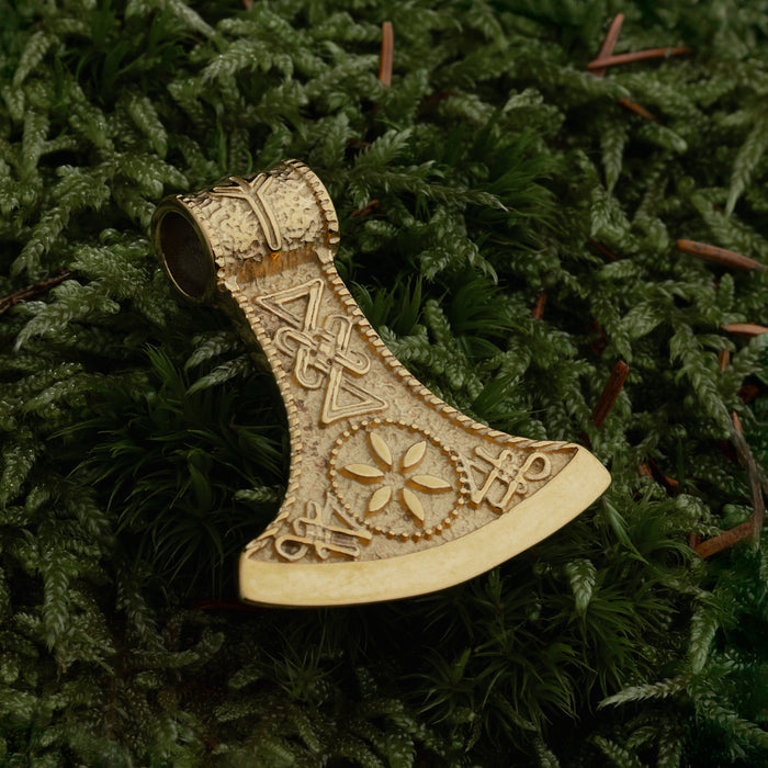 Axe Pendant, Gold Plated - Grimfrost
