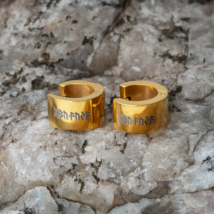 Huggie Earring, Gibu Auja, Gold Plated - Grimfrost