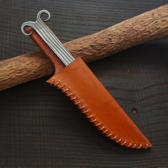 Premium Pattern-Welded Ram's Horns Knife, Chestnut Brown Sheath